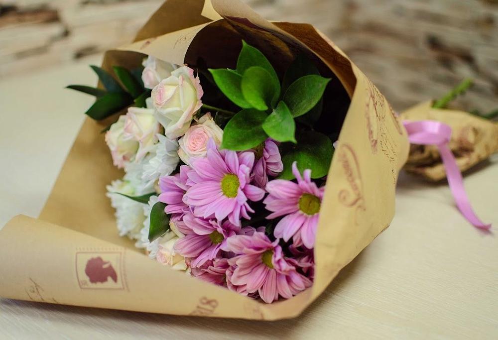 Букет цветов из: Розы и Хризантемы в Пышлицы