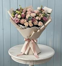 Букет цветов из:  Розы и Лизиантусы в Пышлицы