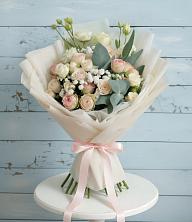 Букет цветов из:  Розы и Лизиантусы в Пышлицы