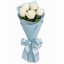 Букет 5 Белых роз Проуд в Пышлицы