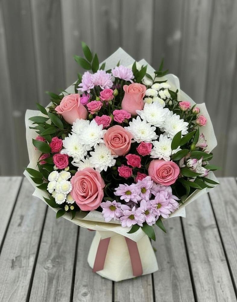Букет цветов из: Альстромерии, Гвоздики, Розы и Хризантемы в Пышлицы