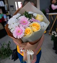 Букет цветов из:  Герберы, Розы и Хризантемы в Пышлицы