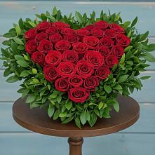 Цветочная композиция из Розы в виде сердца в Пышлицы