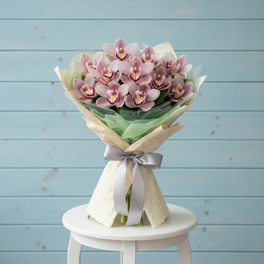 Букет цветов из: Орхидеи и Розы в Пышлицы