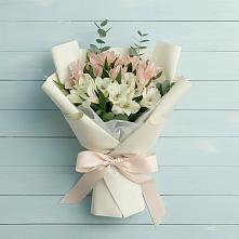 Букет цветов из:  Альстромерии в Пышлицы