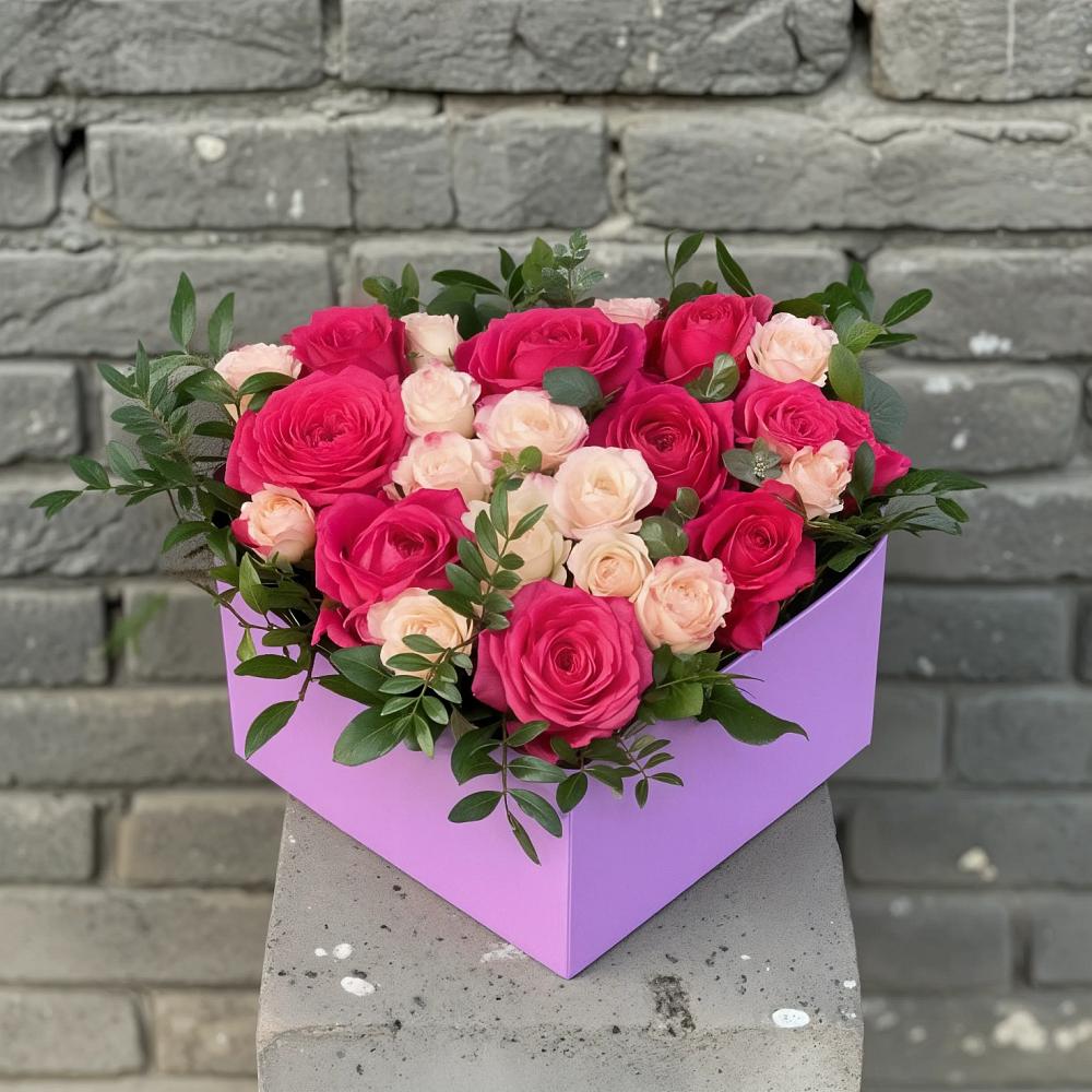 Цветочная композиция из Розы в коробке в Пышлицы