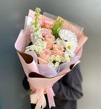 Букет цветов из:  Хризантемы и Розы в Пышлицы