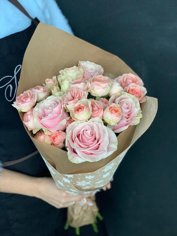 Букет цветов из: Хризантемы и Розы в Пышлицы