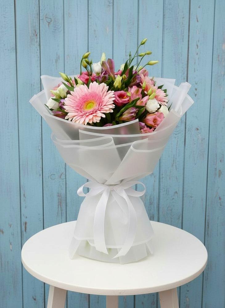 Букет цветов из: Герберы, Альстромерии и Лизиантусы в Пышлицы