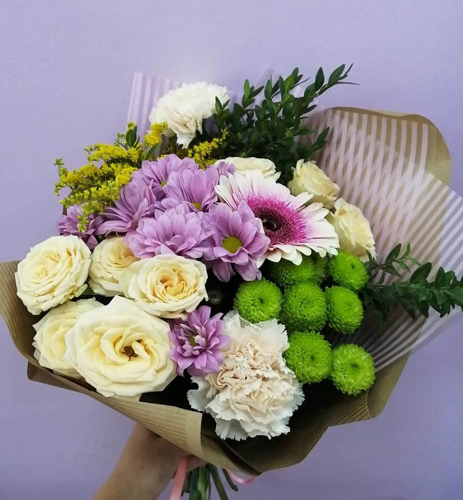 Букет цветов из: Хризантемы, Розы, Гвоздики и Герберы в Пышлицы