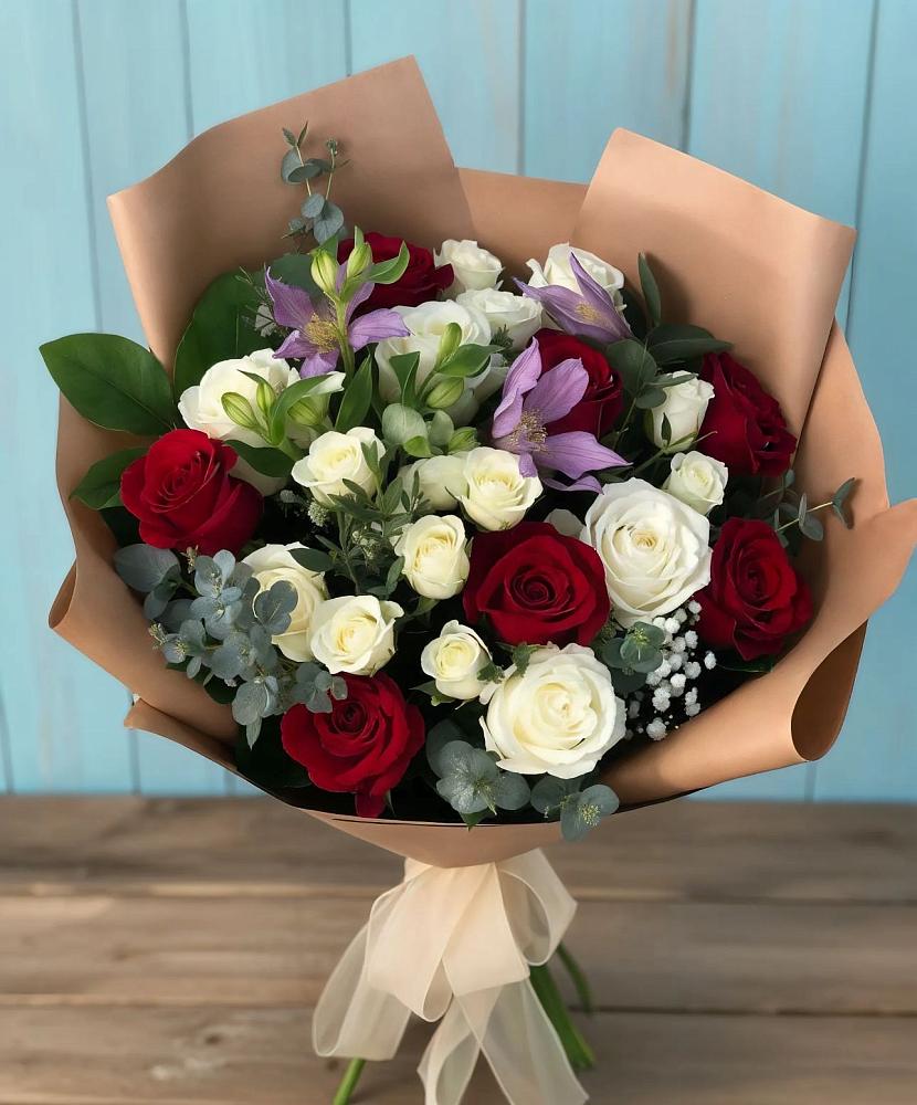 Букет цветов из: Розы и Альстромерии в Пышлицы