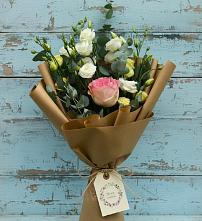 Букет цветов из:  Розы и Лизиантусы в Пышлицы