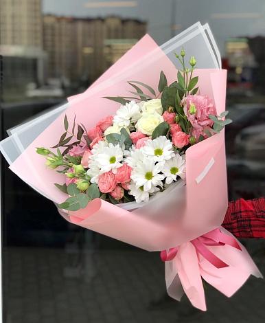 Букет цветов из: Розы, Лизиантусы и Хризантемы в Пышлицы