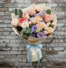 Букет цветов из:  Розы, Лизиантусы и Гвоздики в Пышлицы