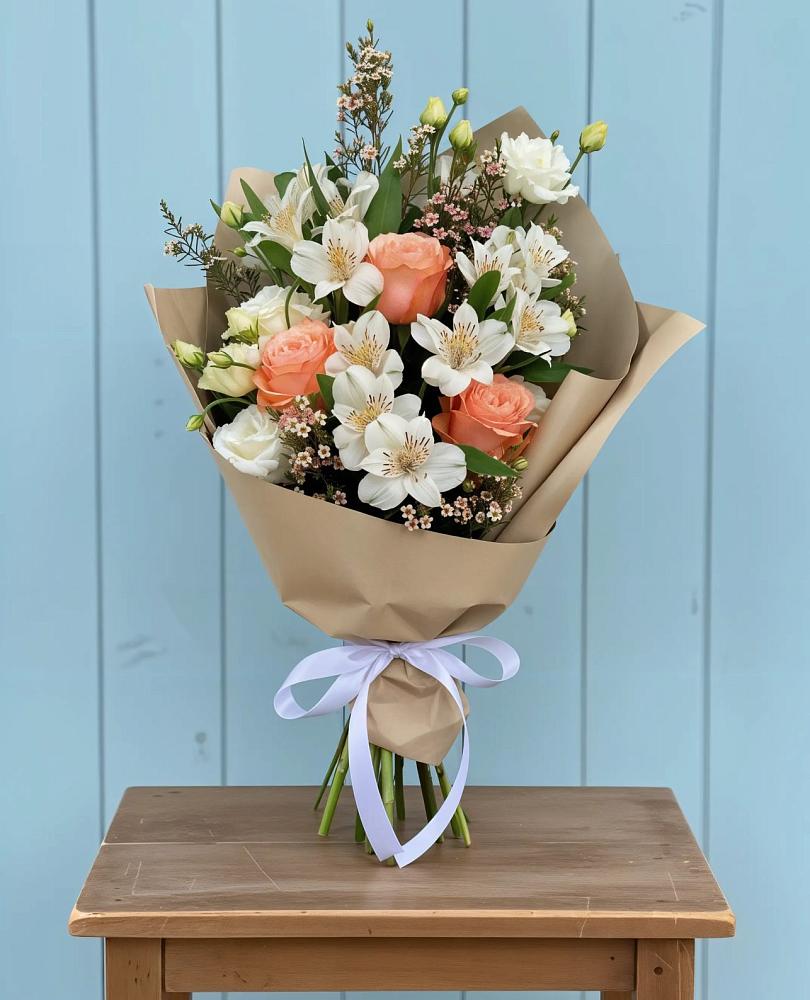 Букет цветов из: Альстромерии, Лизиантусы, Розы и Хризантемы в Пышлицы