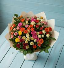 Букет Микс из разноцветных кустовых роз в Пышлицы