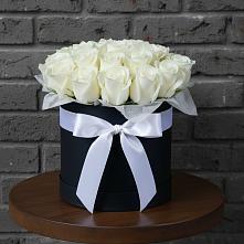 Цветочная композиция из Розы в шляпной коробке #REPLACE_PRED# Пышлицы